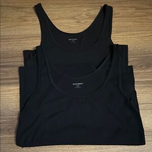 Set of 2 Old Navy Black Fitted Sleeveless Tank Tops